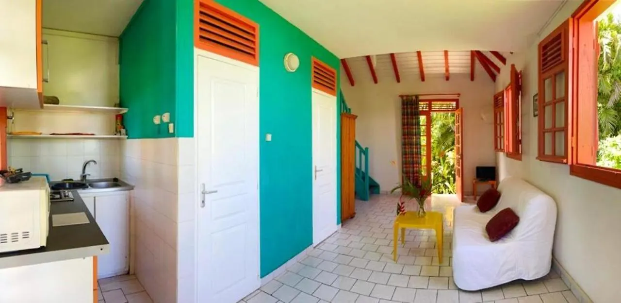 Maison Charmante Avec Piscine - Sainte-Rose Guadalupe