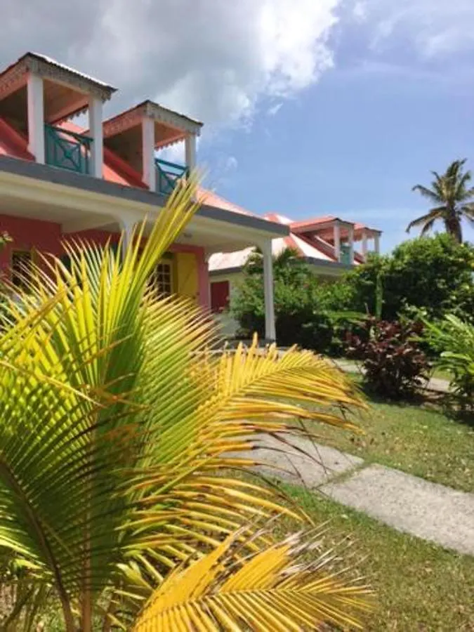 Сasa de vacaciones Maison Charmante Avec Piscine - Sainte-Rose